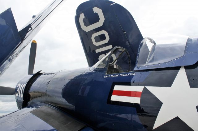 VOUGHT-SIKORSKY V-166 Corsair (AMU72378)