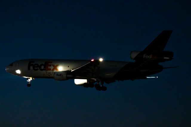 McDonnell Douglas DC-10 (N316FE) - FedEx DC10 landing at PHX on 8/31/22. Taken with a Canon 850D and Rokinon 135mm f/2 manual focus lens. Quite possibly the last ever commercial DC10 to ever land at PHX, so I'm glad I caught it!