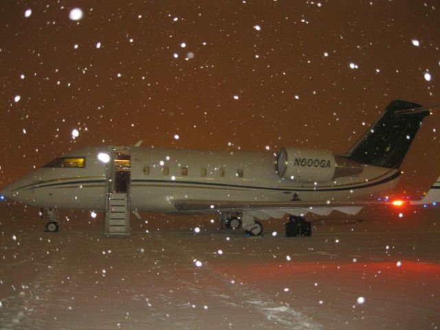 Canadair Challenger (N600GA)