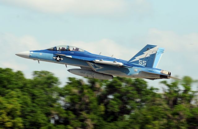 McDonnell Douglas FA-18 Hornet — - Sun 'n Fun  2012, Lakeland,  Florida