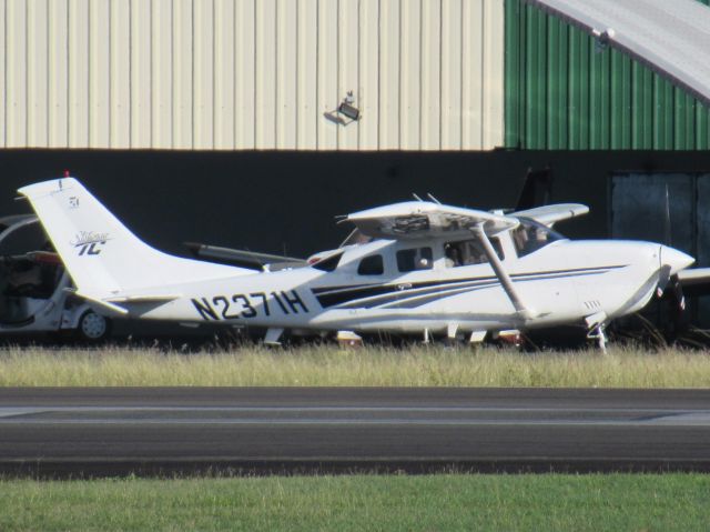 Cessna T206 Turbo Stationair (N2371H)