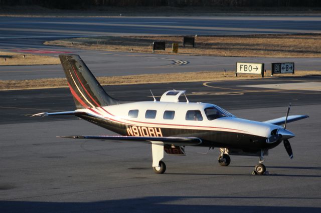 Piper Malibu Mirage (N910RH)