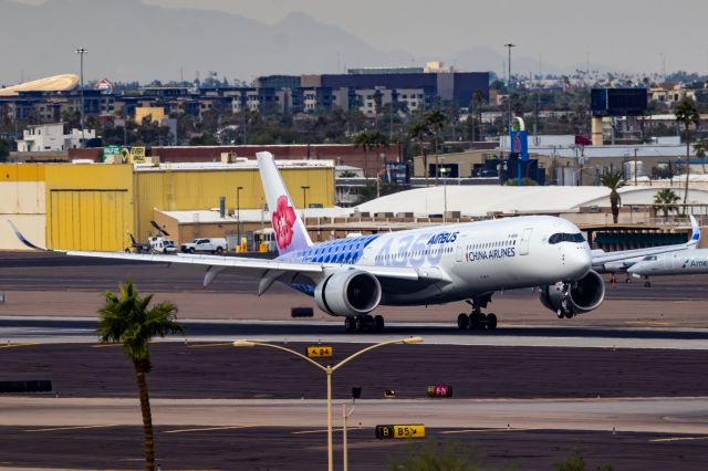 Airbus A350-900 (B-18918) - China Airlines A350-900 landing at PHX on 11/1/22. Taken with a Canon 850D and Tamron 150-600 G2 lens.