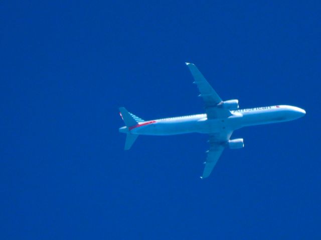 Airbus A321 (N187US) - AAL1499br /LAX-CLTbr /10/05/21