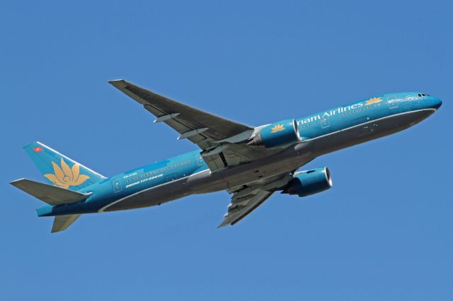 Boeing 777-200 (VN-A145)
