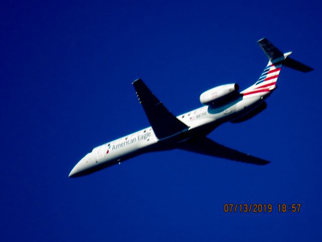 Embraer ERJ-135 (N817AE)