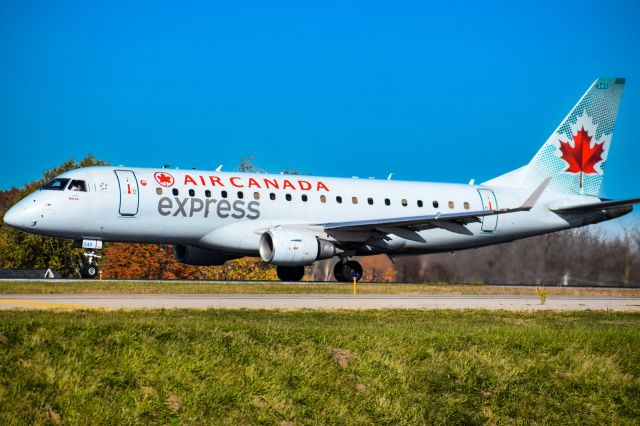 Embraer ERJ 175 (C-FXJF) - Year: 2010br /Make: Embraerbr /Model: E175SUbr /Opby: Jazz Aviation (Air Canada Express)br /br /JZA873 operating between Newark (KEWR) and Toronto (CYYZ) diverted to Buffalo (KBUF) due to weather @ YYZ