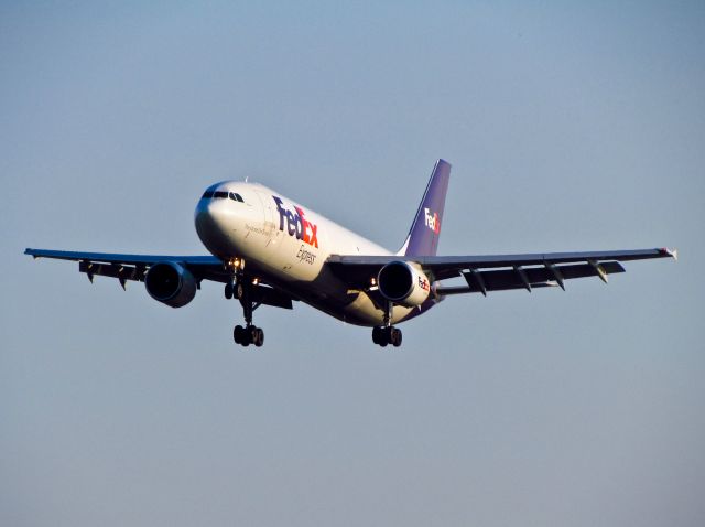 Airbus A300F4-600 (N749FD)