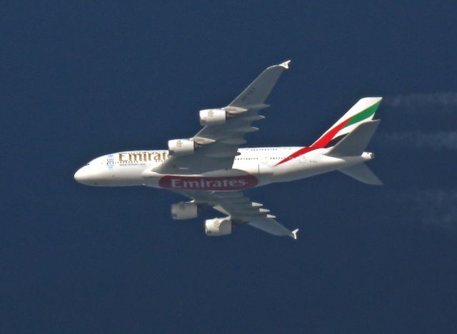 Airbus A380-800 (A6-EEK) - photo prise à 20 km, le 01-10-2015,MXP-JFK 38 000 ft vertical vendee