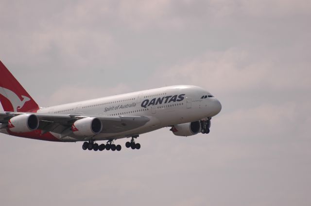 Airbus A380-800 (VH-OQF) - Landing at DFW.