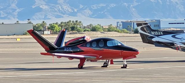 Cirrus Vision SF50 (N51L)