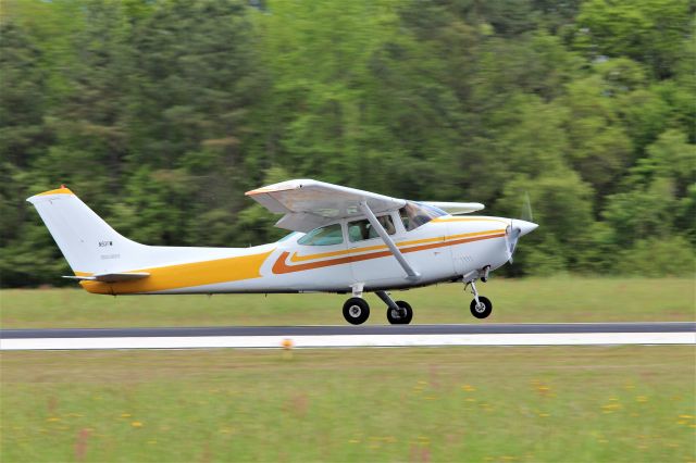 Cessna Skylane (N93FM)