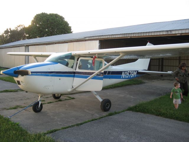Cessna Skylane (N1579M)