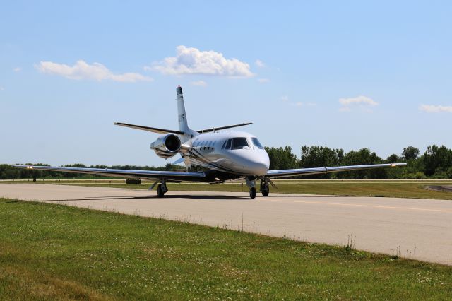 Cessna Citation V (N328PF) - Taxiway alfa - KGBG