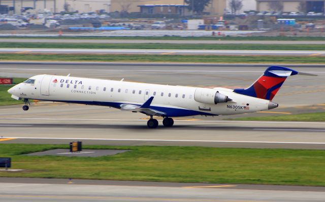 Canadair Regional Jet CRJ-700 (N630SK)