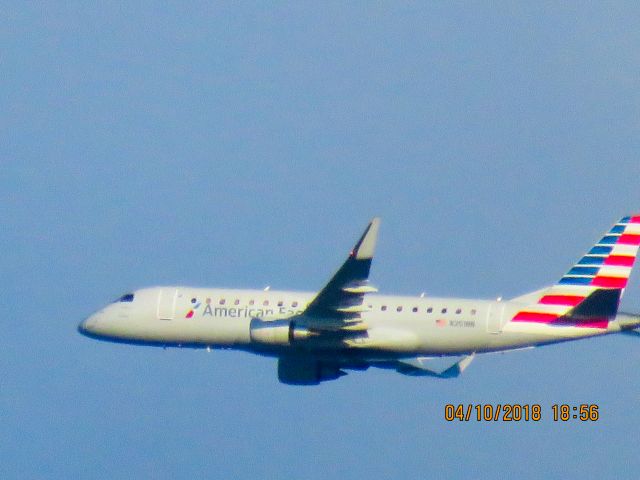 Embraer 175 (N251NN)