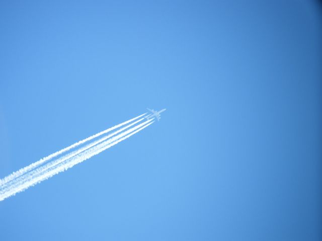Airbus A340-600 (A6-EHH) - A6-ETH AIRBUS A340-642 MSN 870  OVER WEST OF IRELAND AS ETD 101  ON 22/03/2011