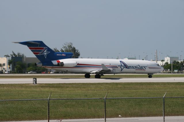 BOEING 727-200 (N994AJ)