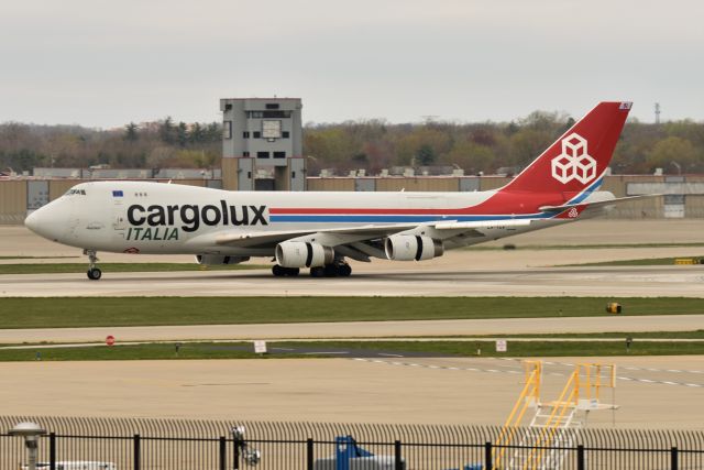 Boeing 747-400 (LX-YCV) - Rolling out on 23-R 04-22-22