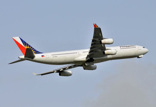 Airbus A340-300 (RP-C3434)