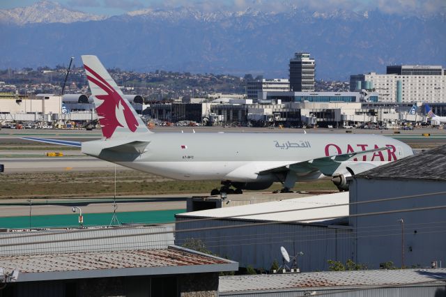 Boeing 777-200 (A7-BFC)
