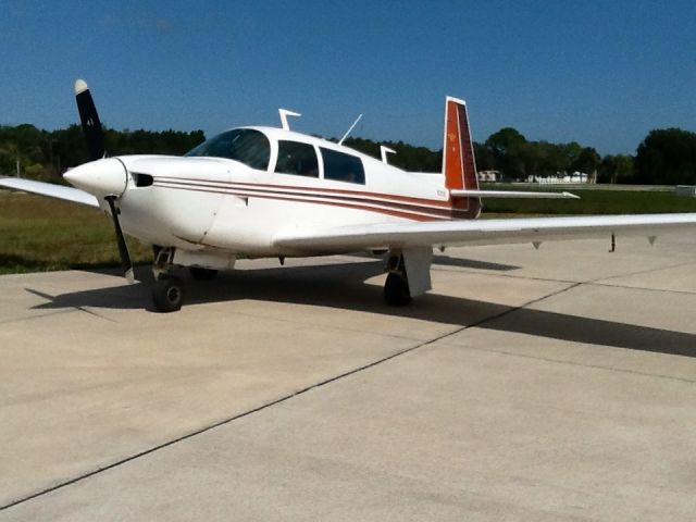 Mooney M-20 (N201UK)