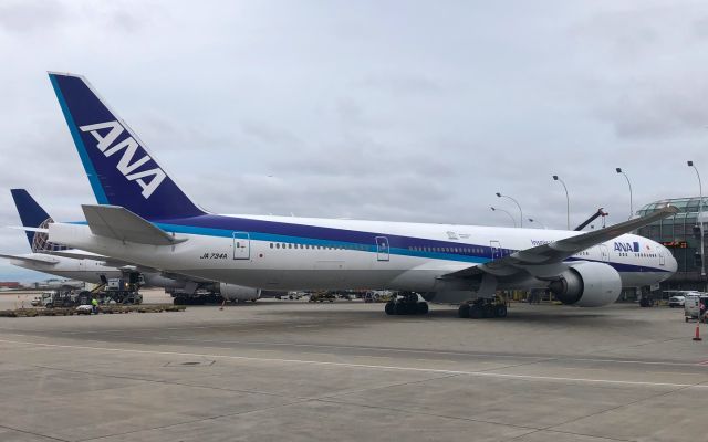 BOEING 777-300ER (JA734A)