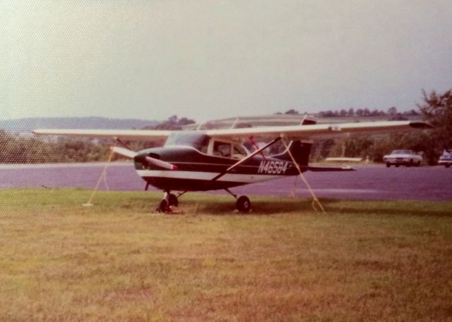 Cessna Skyhawk (N46584) - Summer of 1972 when it still had that new plane smell.