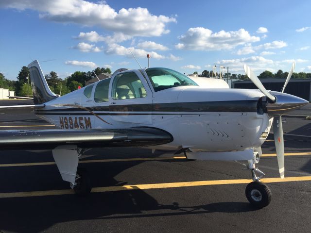 Beechcraft Bonanza (33) (N8945M) - One of the most beautiful Beechcraft Debonairs Ive ever had the pleasure of flying. Fantastic machine.