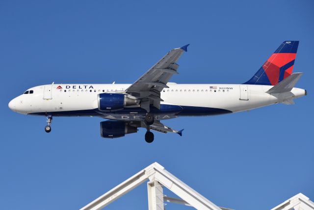 Airbus A320 (N331NW) - 23-L on 01-28-21