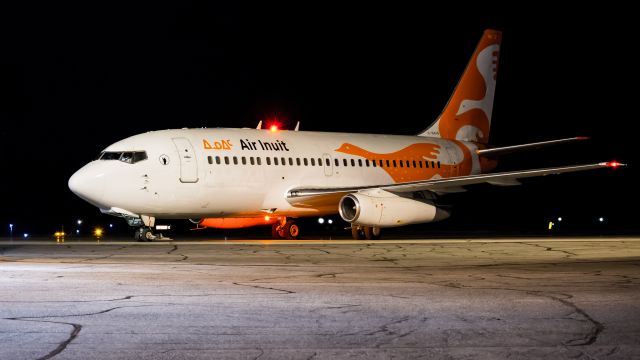 Boeing 737-200 (C-GAIG)