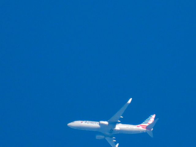 Boeing 737-800 (N994NN) - AAL1011br /06/10/21