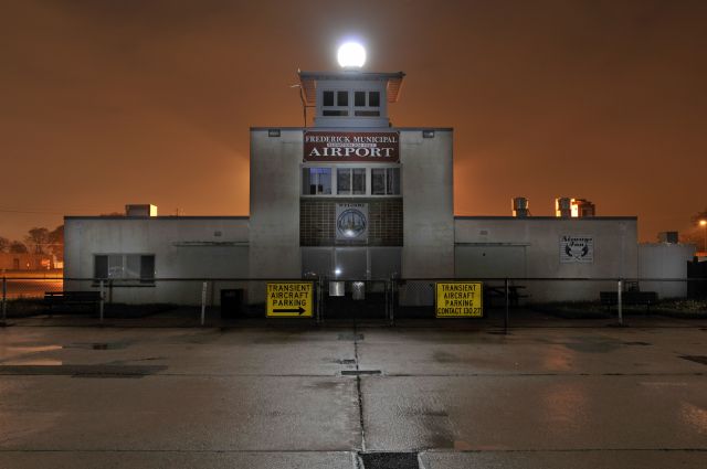 — — - Frederick Airport.  30 miles north of Washington, DC.  Home of the AOPA.  Shot at midnight on 5/9/2009 with fog & rain adding to the spooky effect.      a href=http://discussions.flightaware.com/profile.php?mode=viewprofile&u=269247  [ concord977 profile ]/a