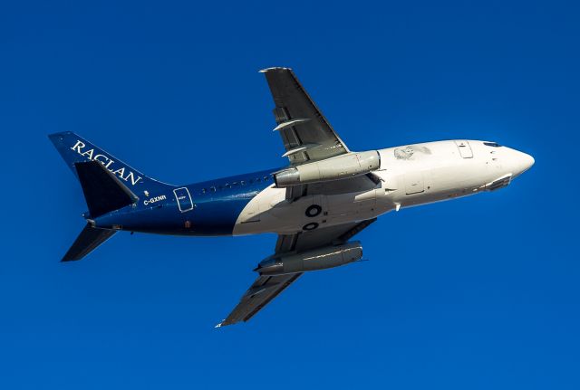 Boeing 737-200 (C-GXNR)