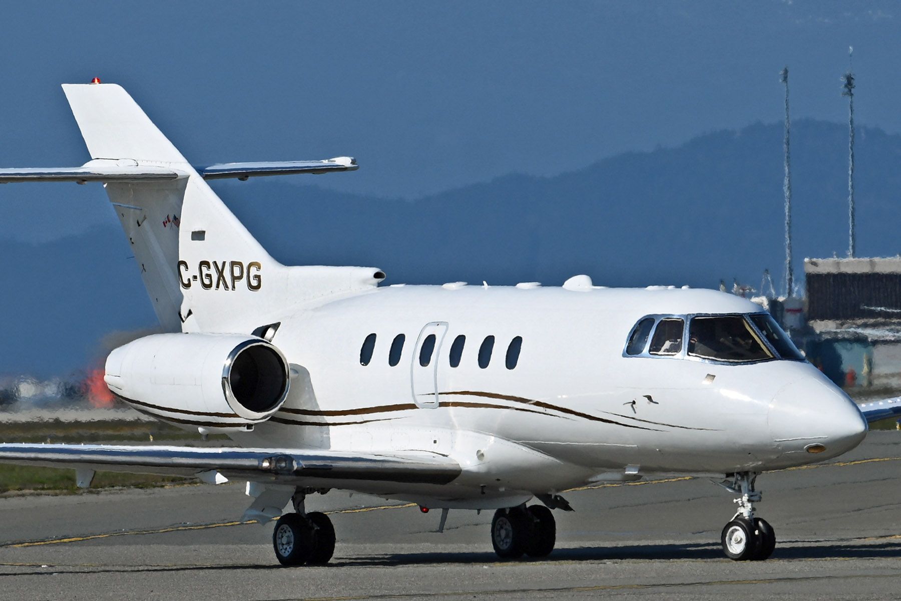 Hawker 800 (C-GXPG)