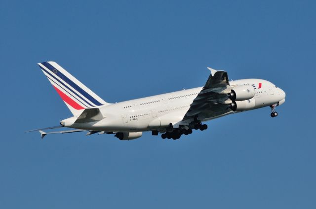 Airbus A380-800 (F-HPJG) - 2013/11/6