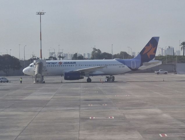 Airbus A320 (4X-ABW)