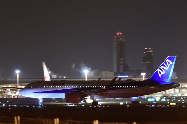 Airbus A320 (JA212A)