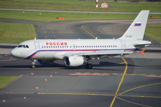 Airbus A319 (VQ-BAR)