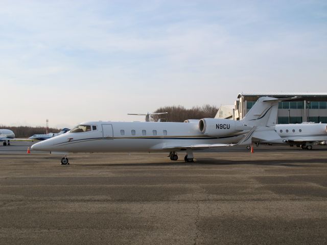 Learjet 60 (N9CU)