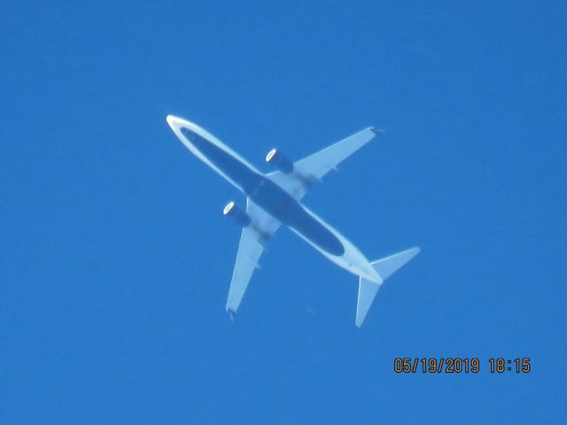 Boeing 737-900 (N831DN)