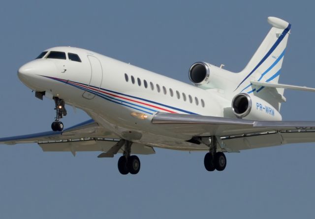 Dassault Falcon 7X (PR-WRM) - 17/04/2014br /Landing 27 from Rio de Janeiro