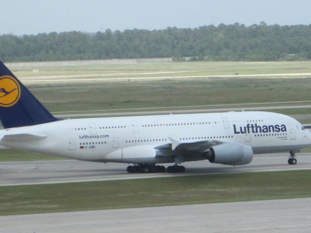 Airbus A380-800 (D-AIMC)