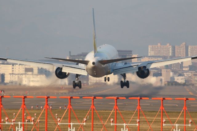 BOEING 767-300 (JA98AD) - 28 November 2016:HND-HKD.