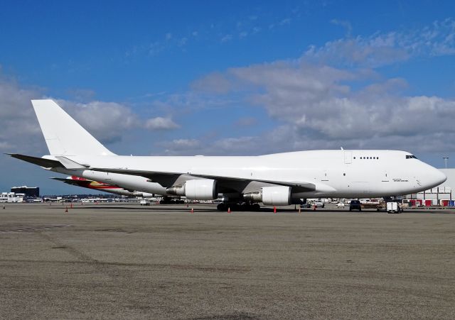 Boeing 747-400 (N473MC)