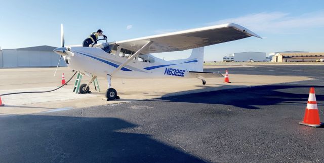 Cessna Skywagon (N6325E)