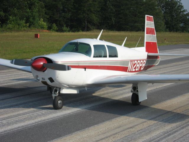 Mooney M-20 (N128PB)
