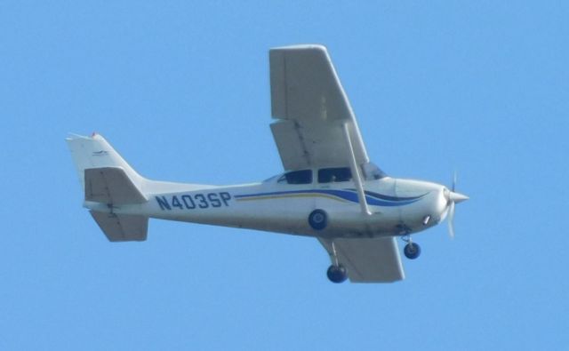 Cessna Skyhawk (N403SP) - N403SP over Corvallis, Oregon 7th February 2018.