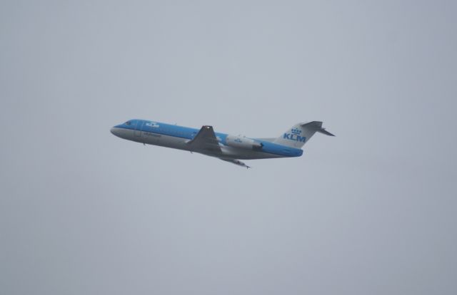 Fokker 70 —