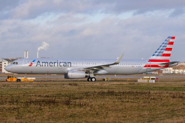 Airbus A321 (N106NN)